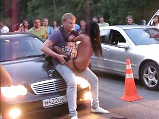 Porno grand-père baise mec chanceux dans la voiture fait maison video porno perversion